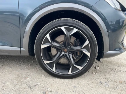 Vehicle Thumbnail 7