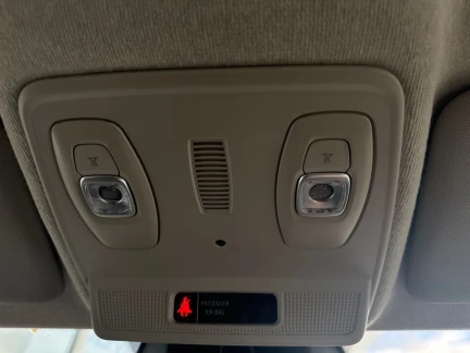 Vehicle Thumbnail 24