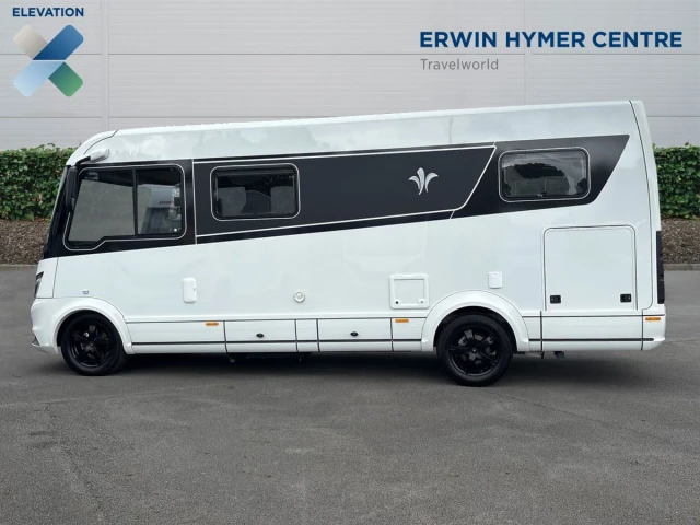 Vehicle Image - 3