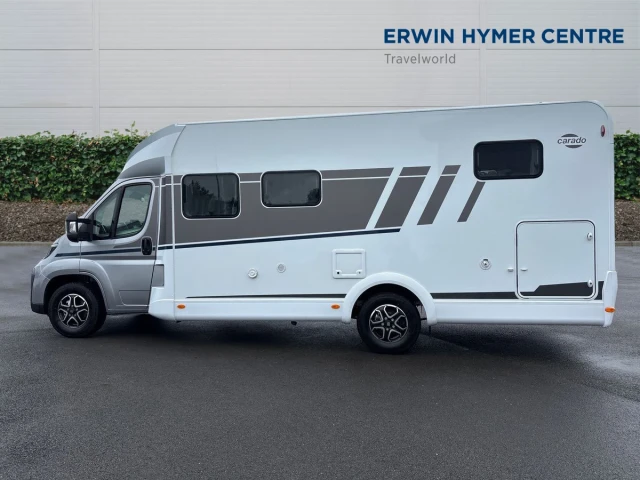 Vehicle Image - 3
