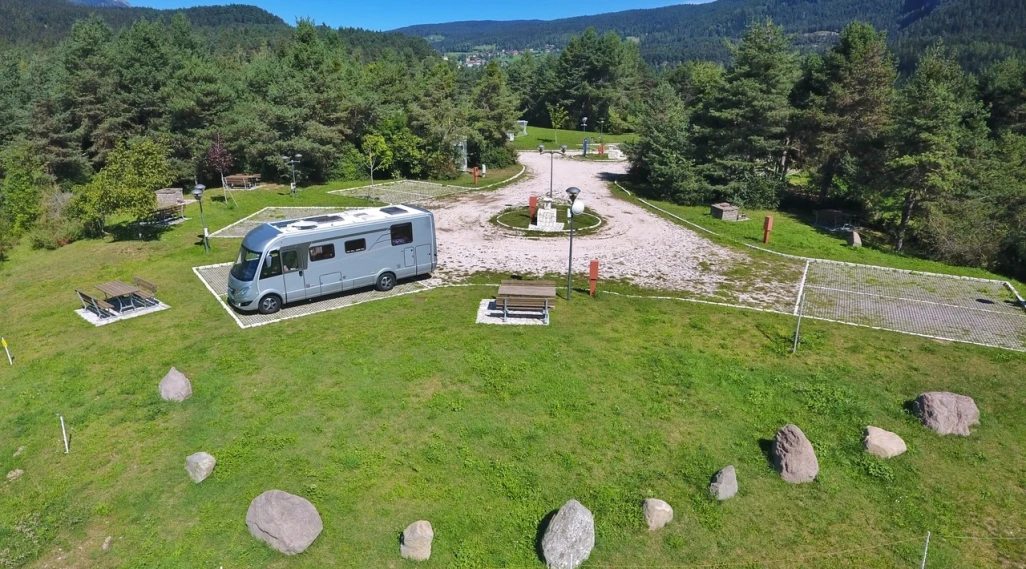 Ian and Jill turn motorhome passion into job