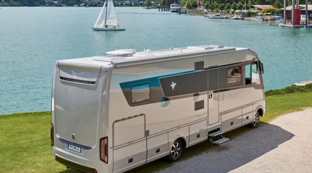 What Are Luxury Motorhomes
