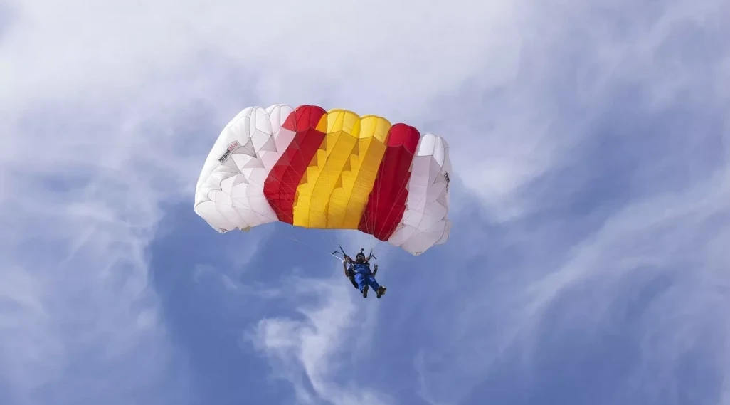 Travelworld staff to take on skydiving challenge