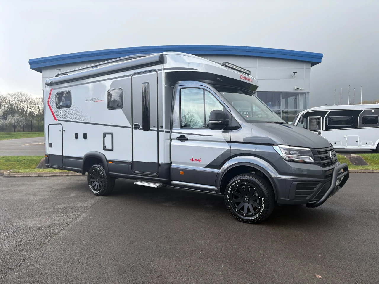 Vehicle Image - 0