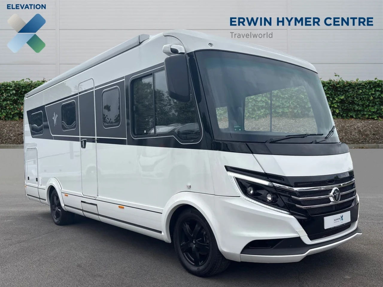 Vehicle Image - 0