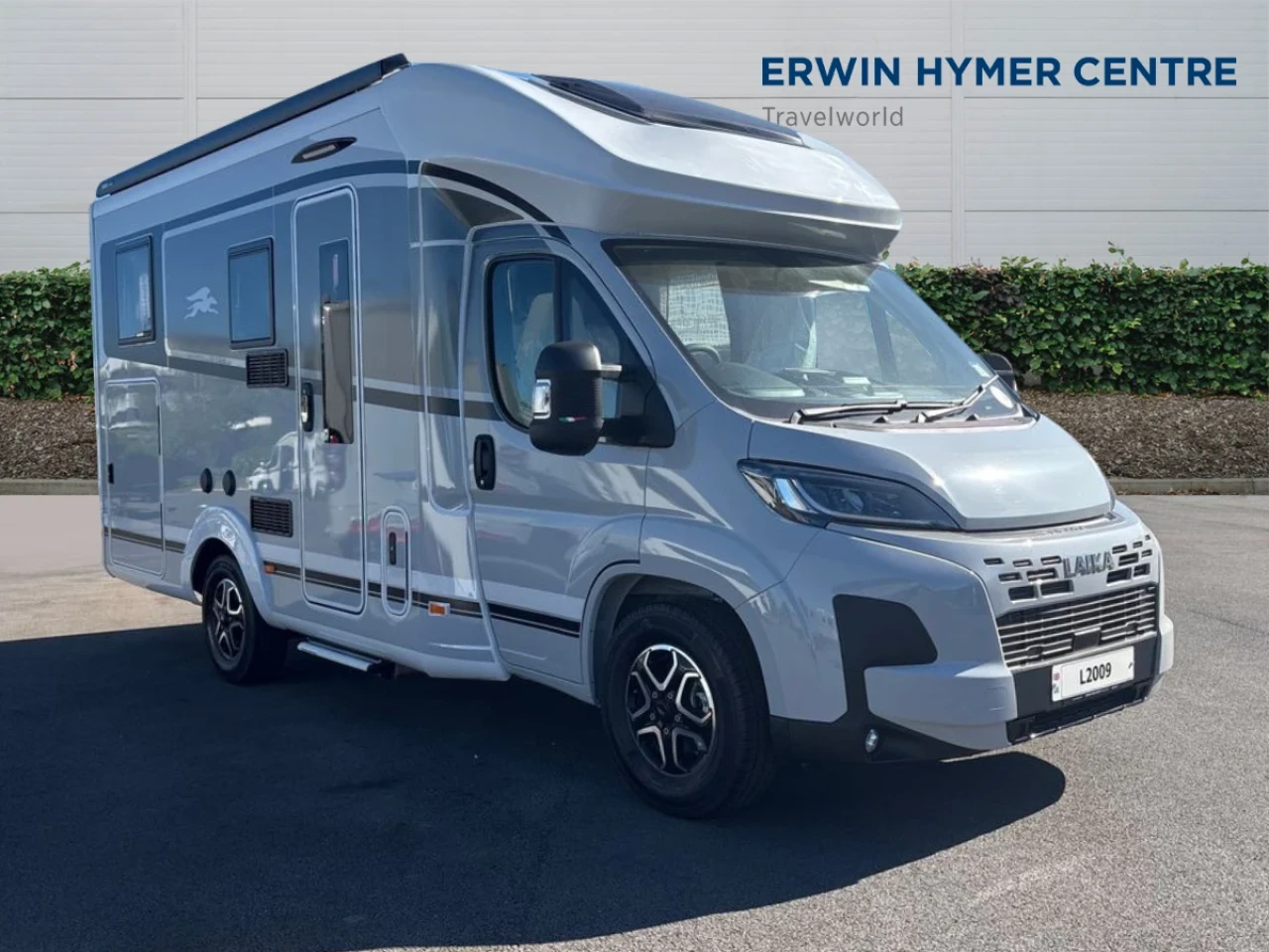 Vehicle Image - 0