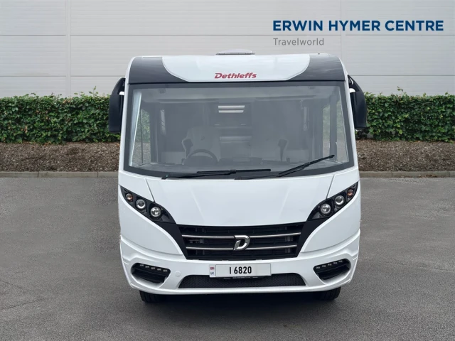 Vehicle Image - 1