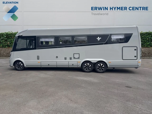 Vehicle Image - 3