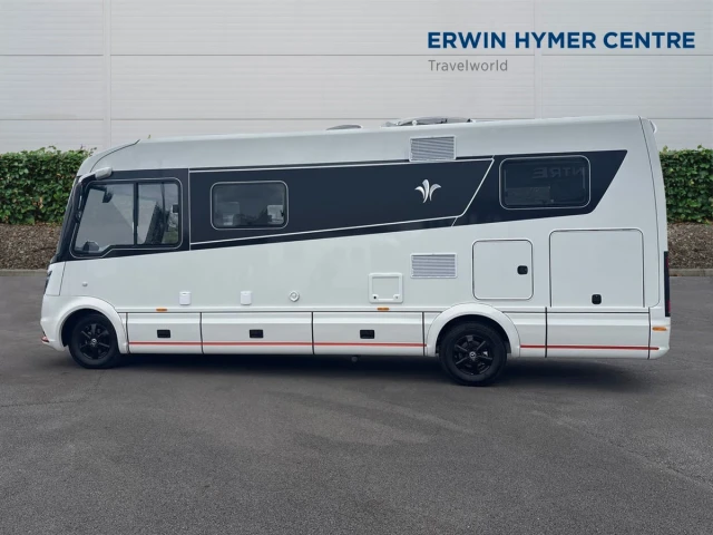 Vehicle Image - 3