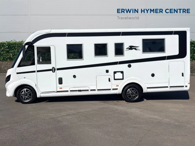 Vehicle Image - 3