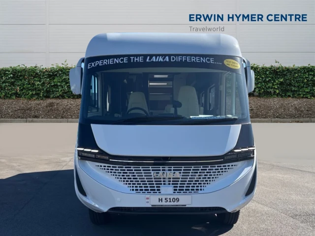Vehicle Image - 1