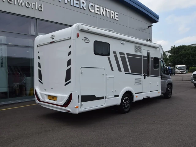 Vehicle Image - 3