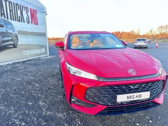 MG HS