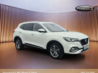MG HS