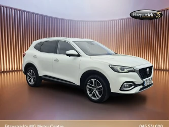 MG HS