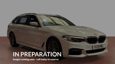 2019 BMW 5 SERIES 2.0 520I GPF M SPORT TOURING 5DR PETROL AUTO EURO 6 S... photo