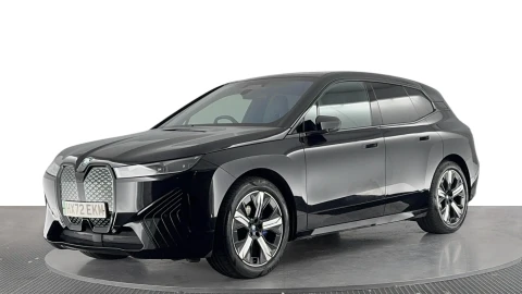 2022 BMW iX