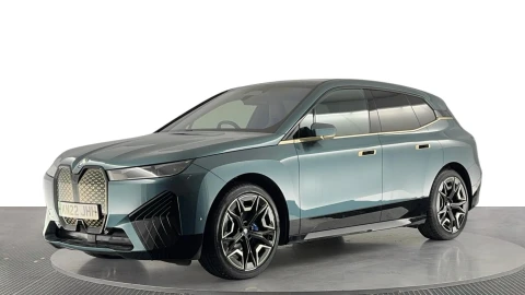 2022 BMW iX