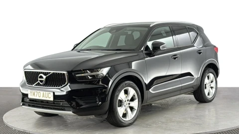 2021 Volvo XC40