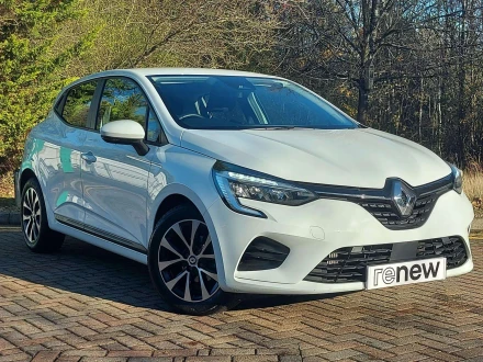 Renault Clio Listing Image