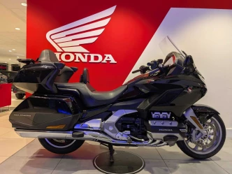 Honda GL1800 Gold Wing Listing Image