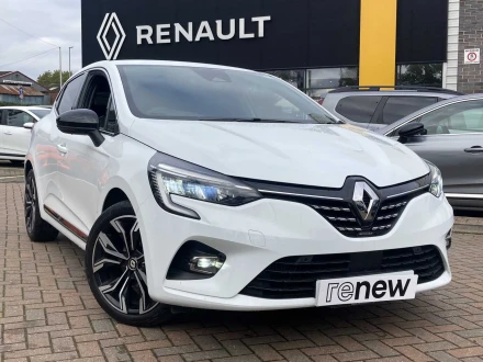 Renault Clio Listing Image