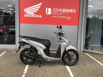 Honda Vision Listing Image