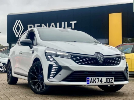 Renault Clio Listing Image