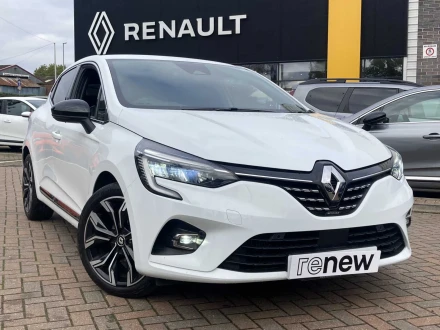 Renault Clio Listing Image