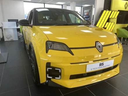 Renault 5 Listing Image