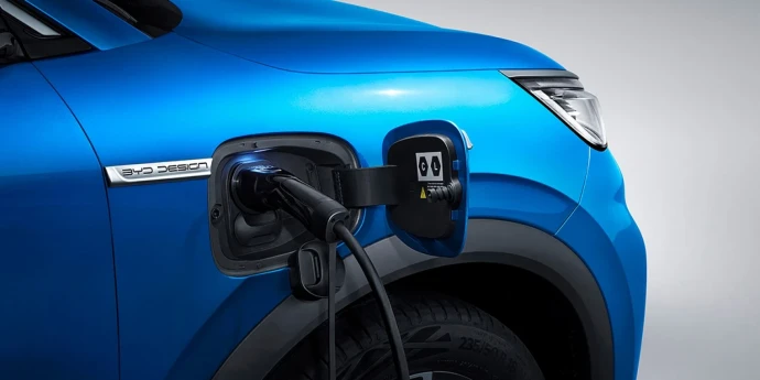 Suzuki introduces Ohme as its home EV charging partner