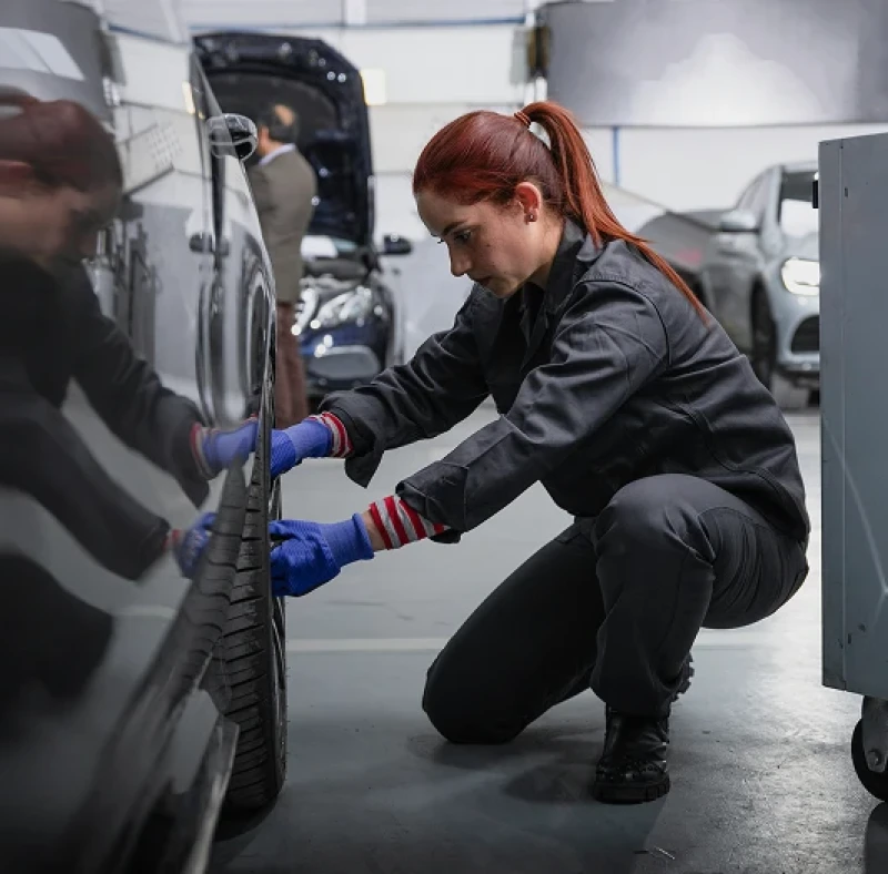 Servicing your Renault at John Banks