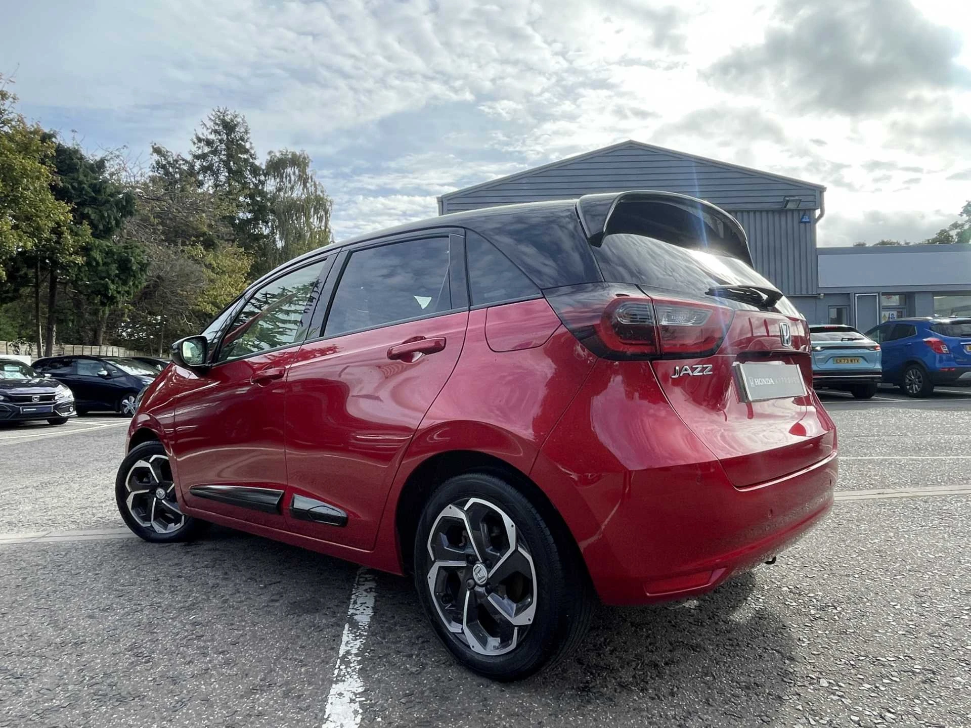 Vehicle image 3