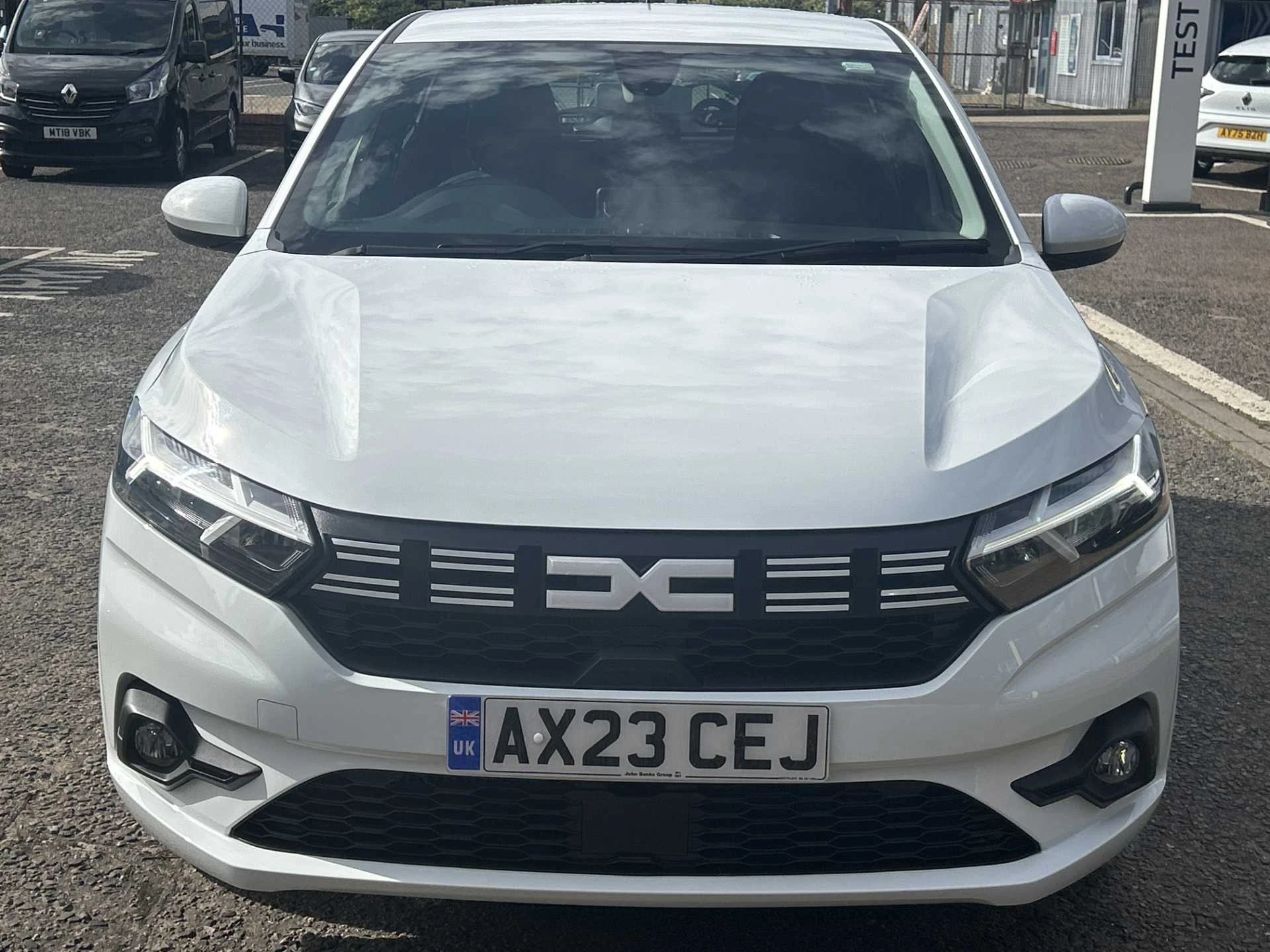 Vehicle image 6