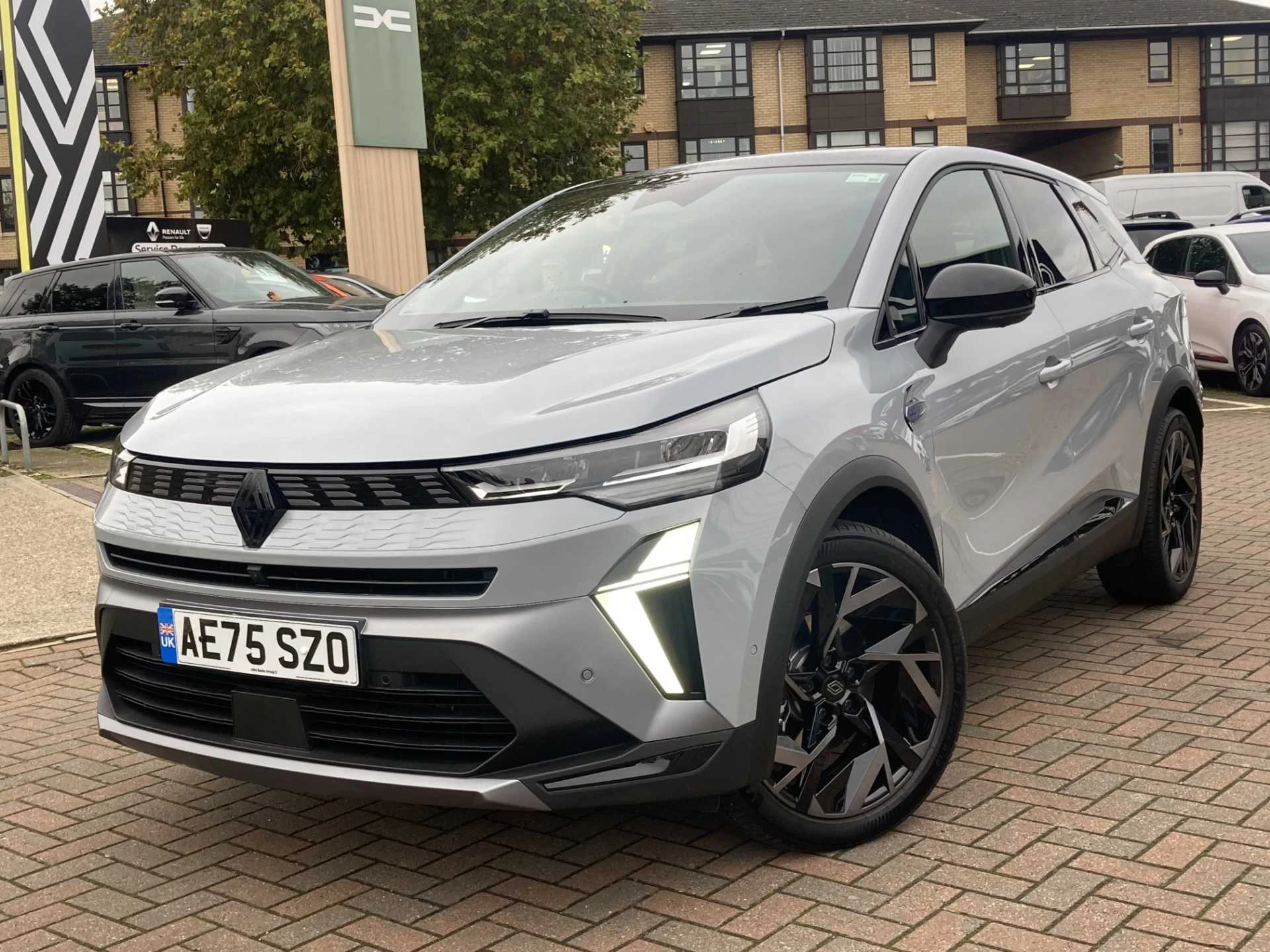 Vehicle image 7