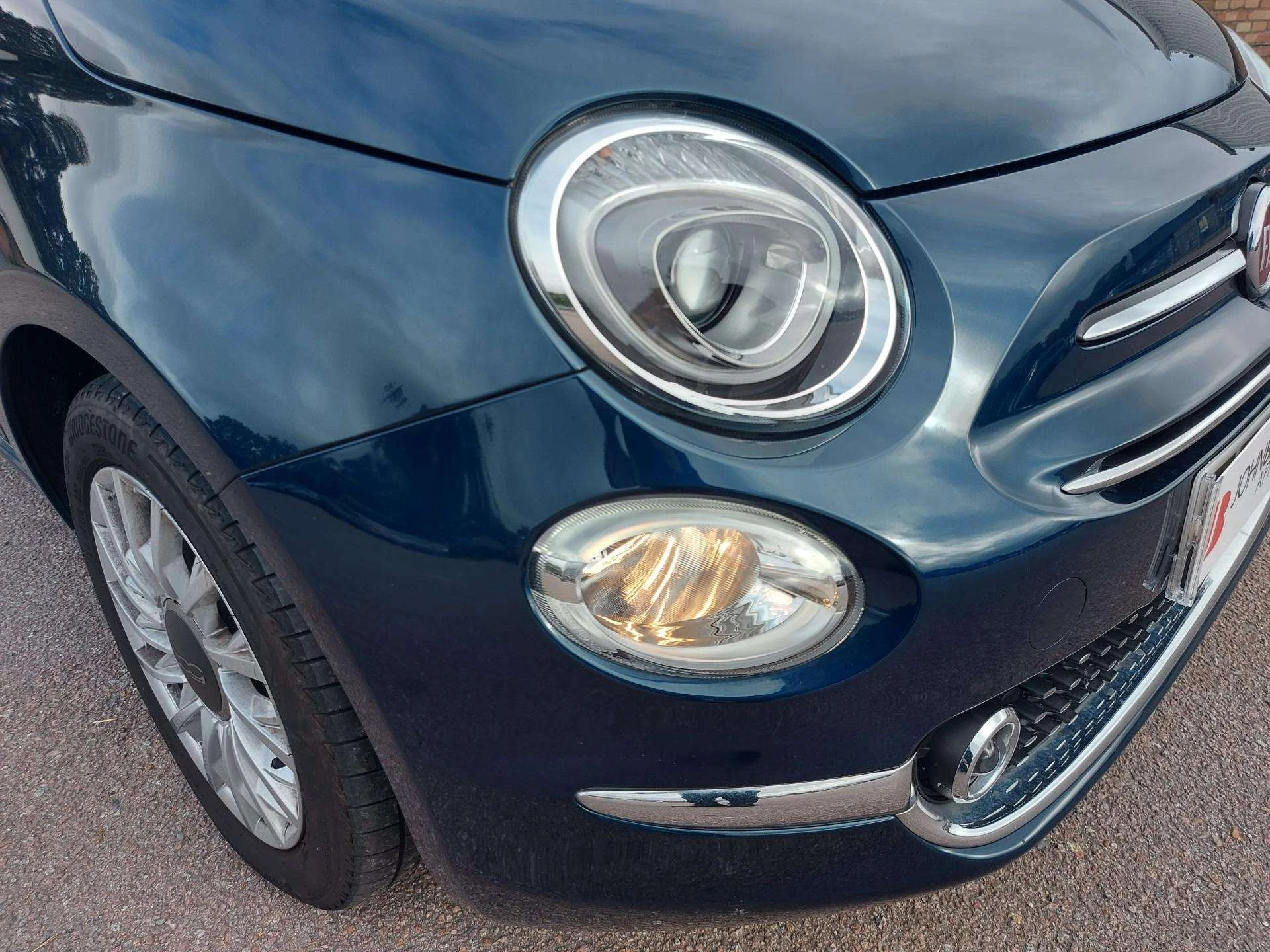 Vehicle image 7