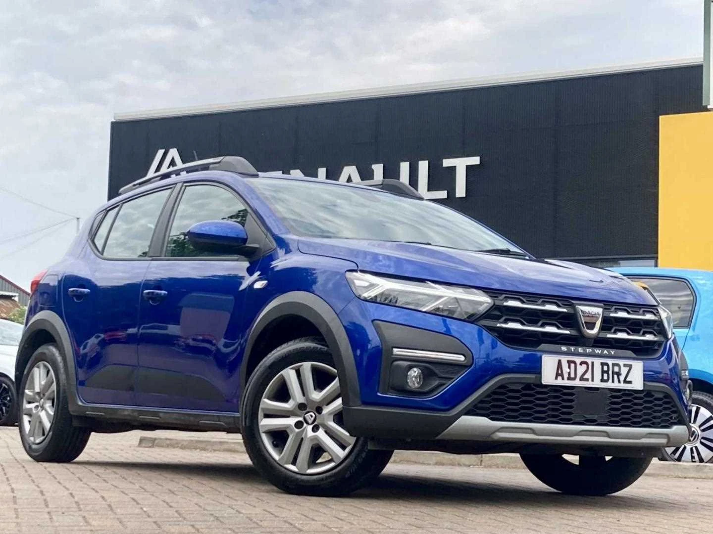 Vehicle image 3