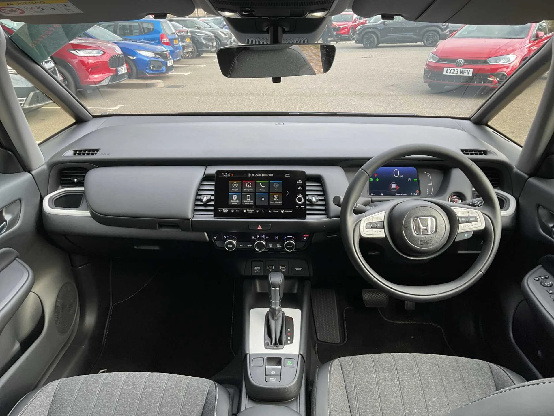 Vehicle image 4