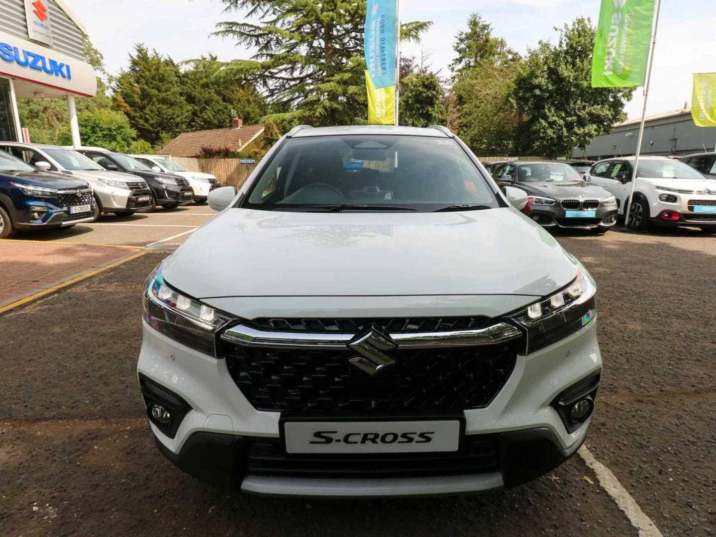 Vehicle image 6