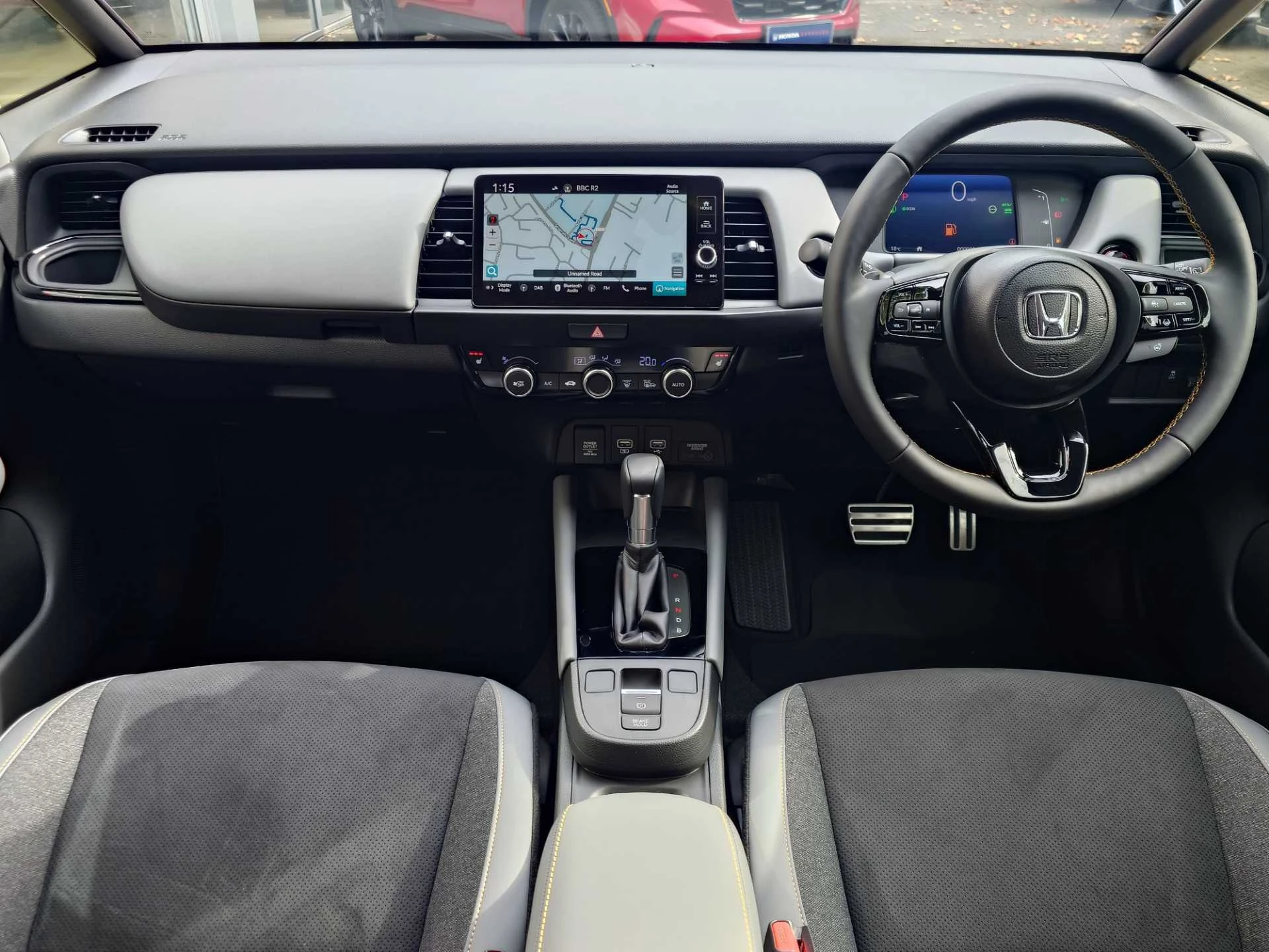 Vehicle image 4