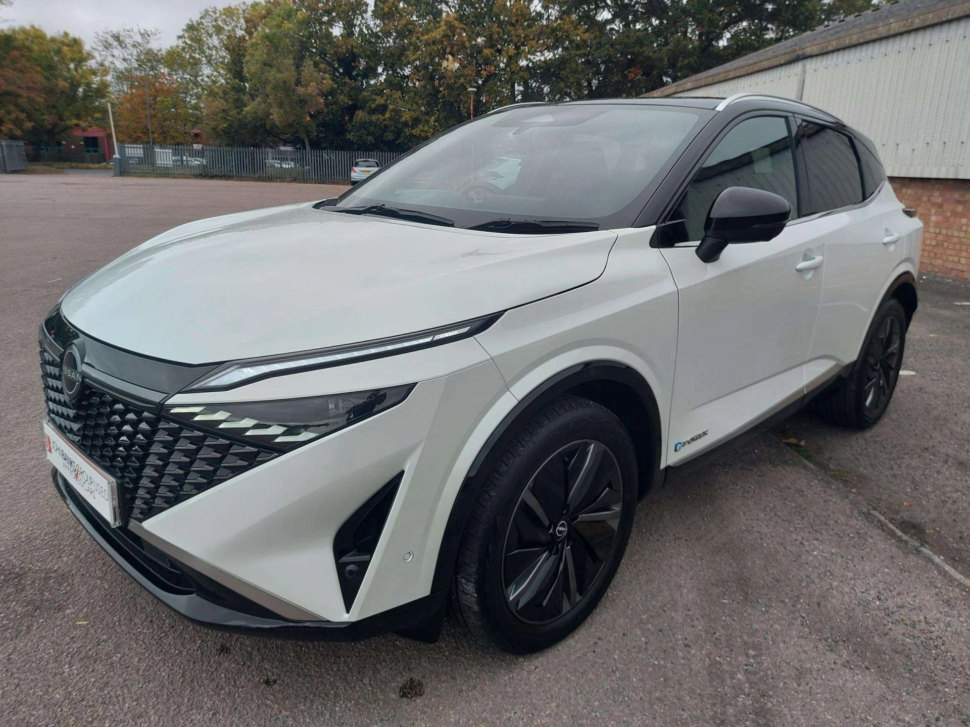 Vehicle image 3