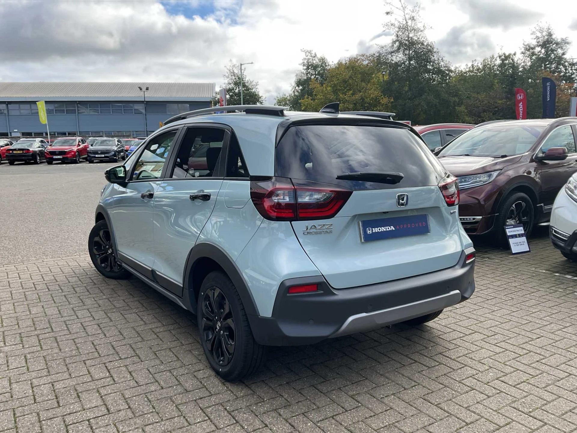 Vehicle image 3