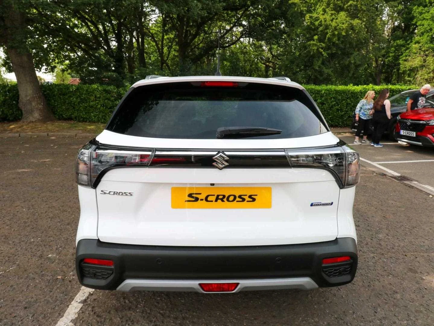 Vehicle image 7
