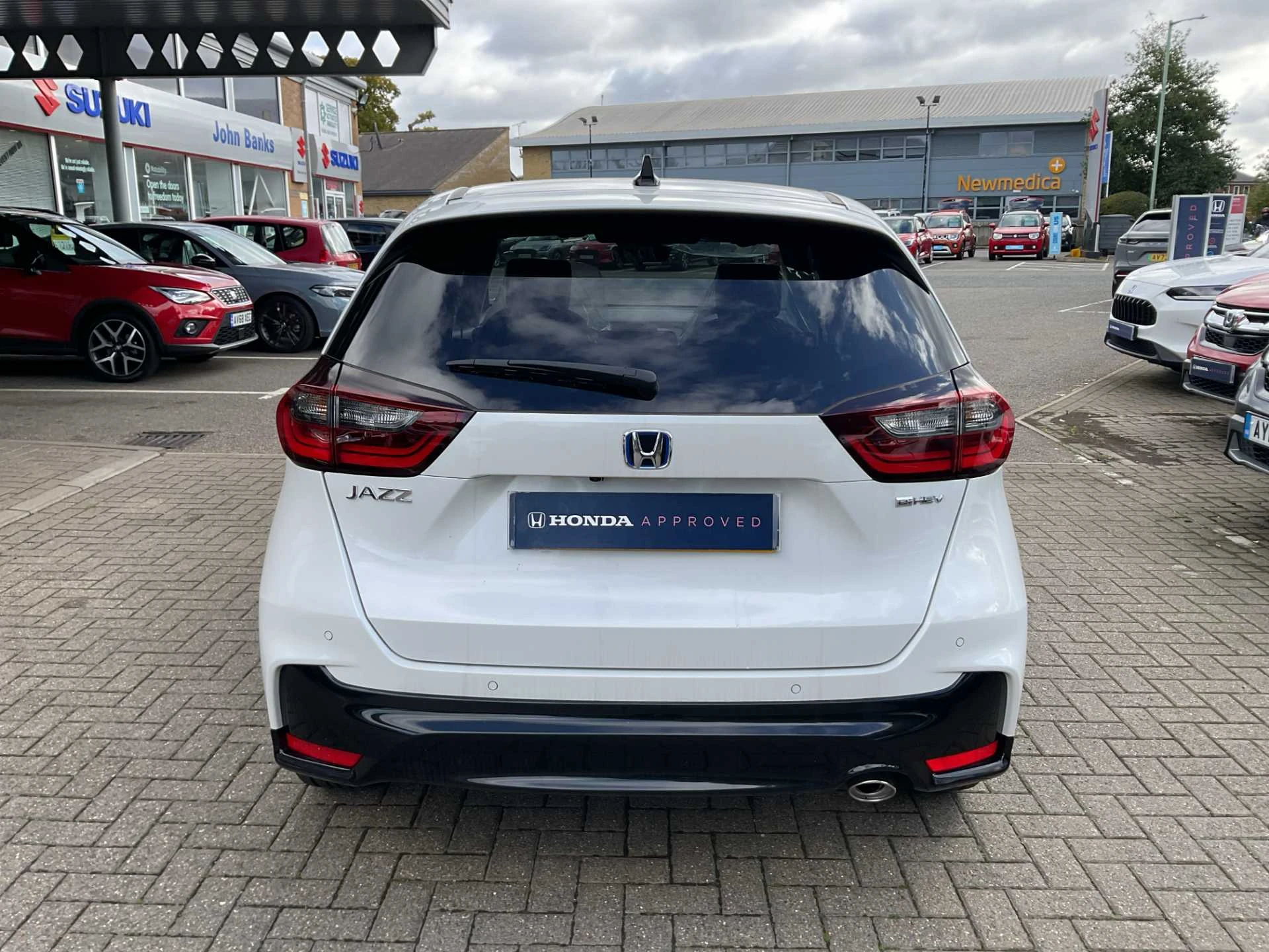 Vehicle image 7