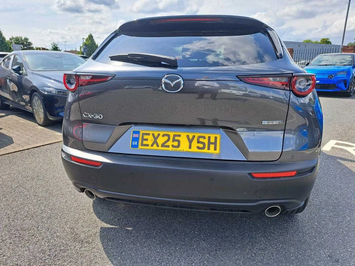 Vehicle image 4