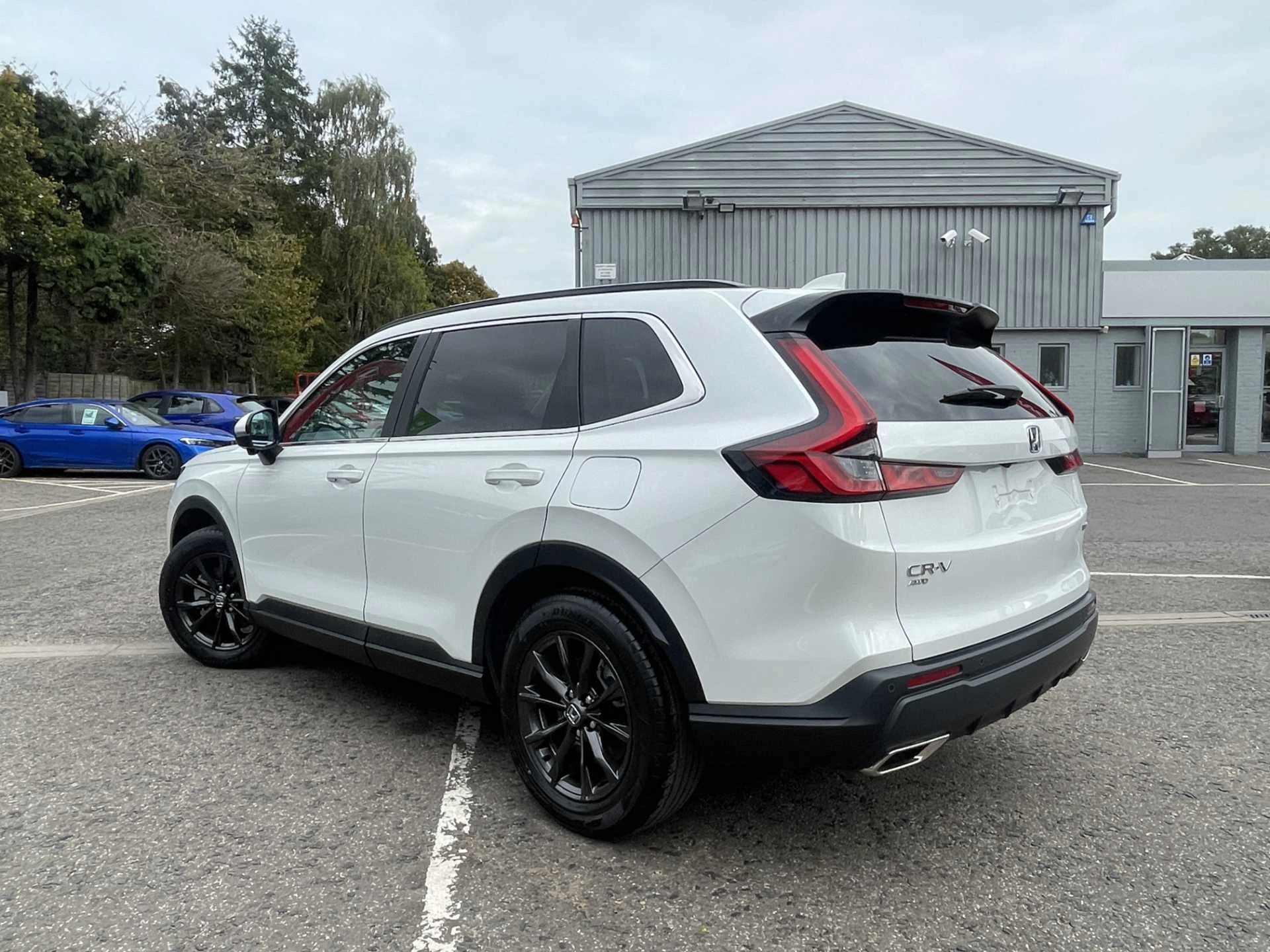Vehicle image 3