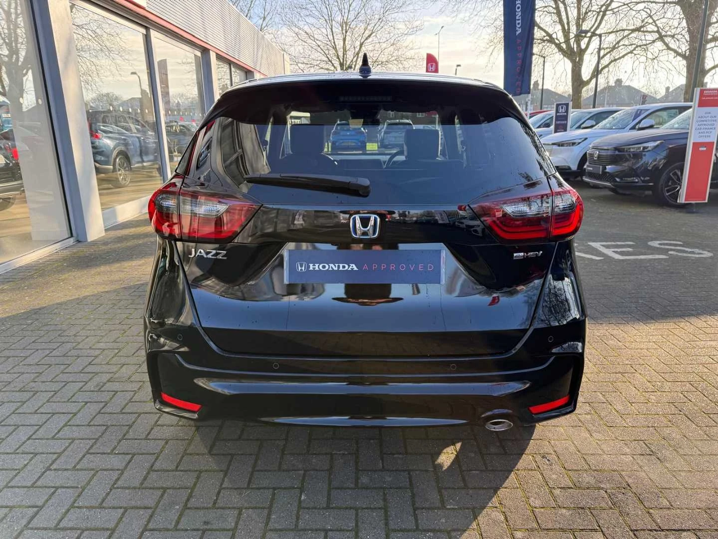Vehicle image 7