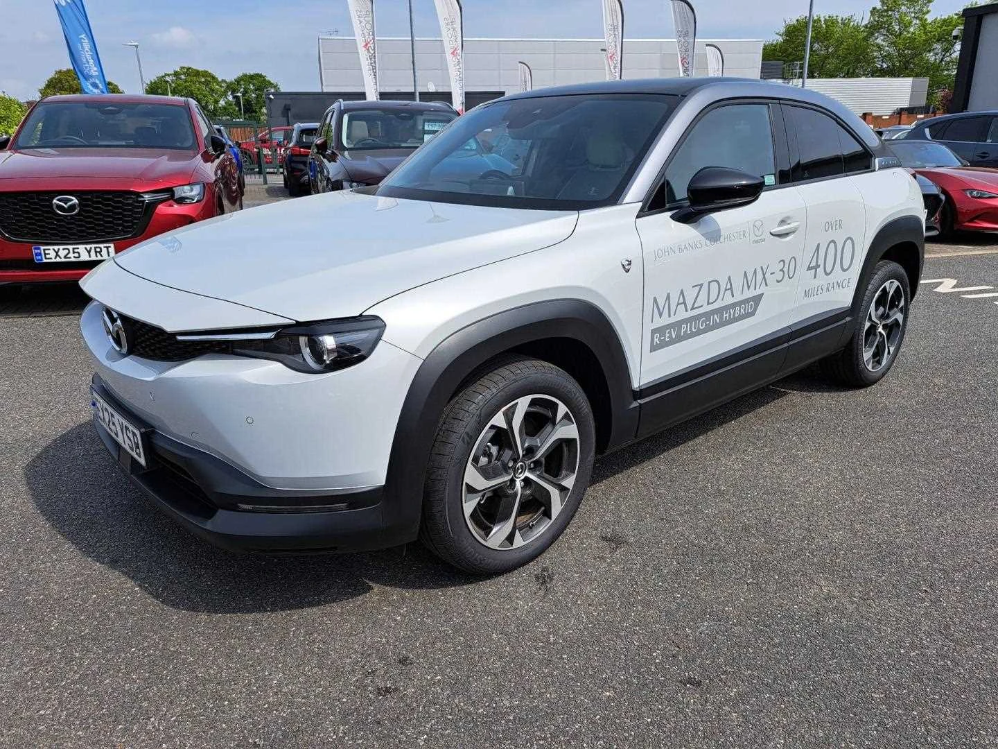 Vehicle image 3