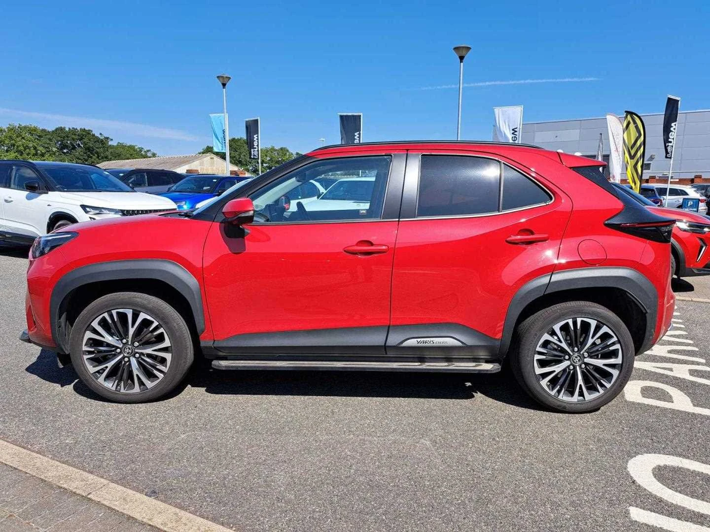 Vehicle image 4