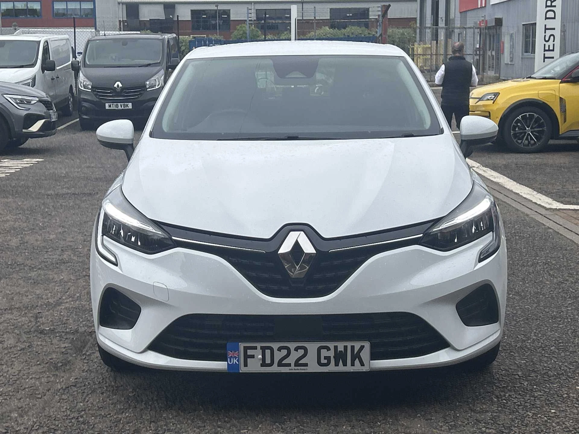 Vehicle image 6